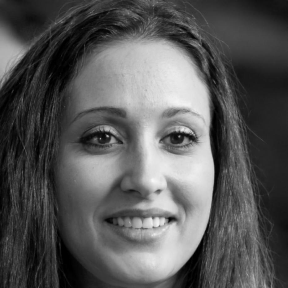Portrait d'Émilie Laroche, Directrice Financière
